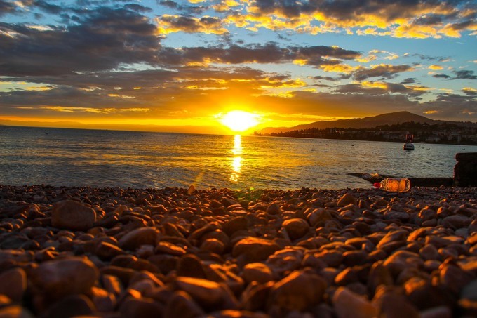 瑞士蒙特勒镇旅游攻略,蒙特勒小镇美景