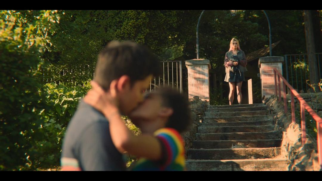 《*爱性**自修室》：豆瓣9分的英美剧，尺度真的和片名一样大吗？