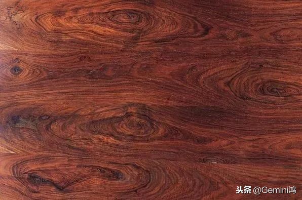 怎么分辨黄花梨手串真假,黄花梨怎么分辨真假