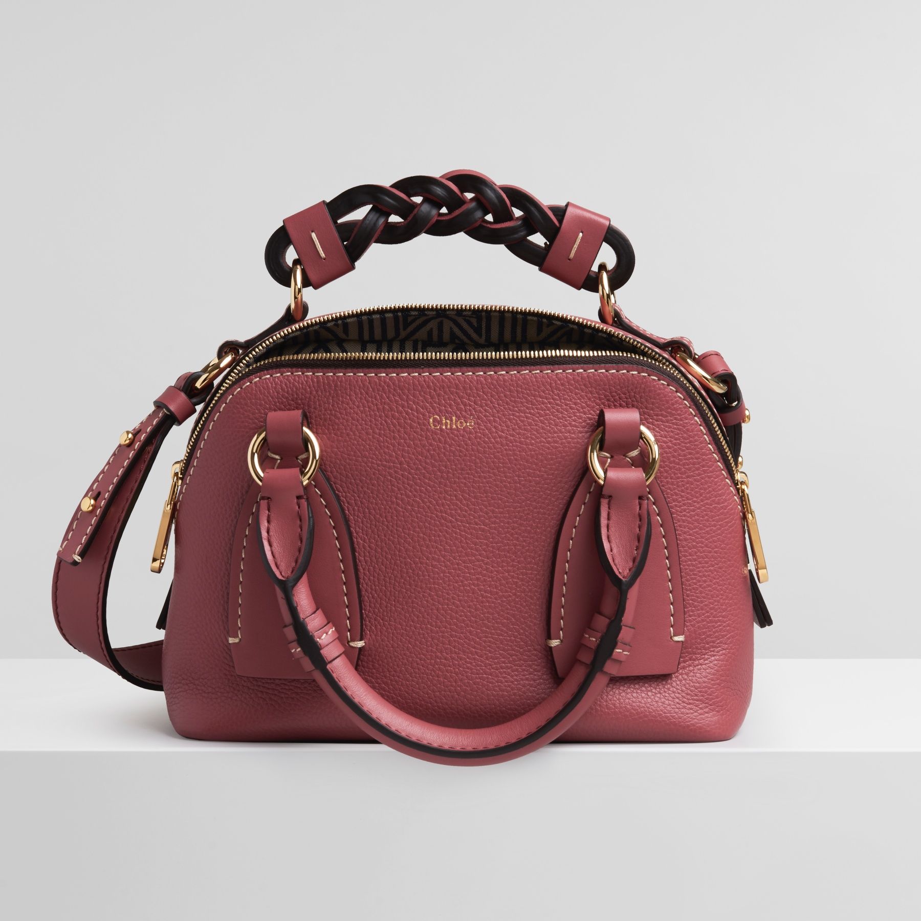 我的上流社会李宝英,李宝英我的上流世界穿搭