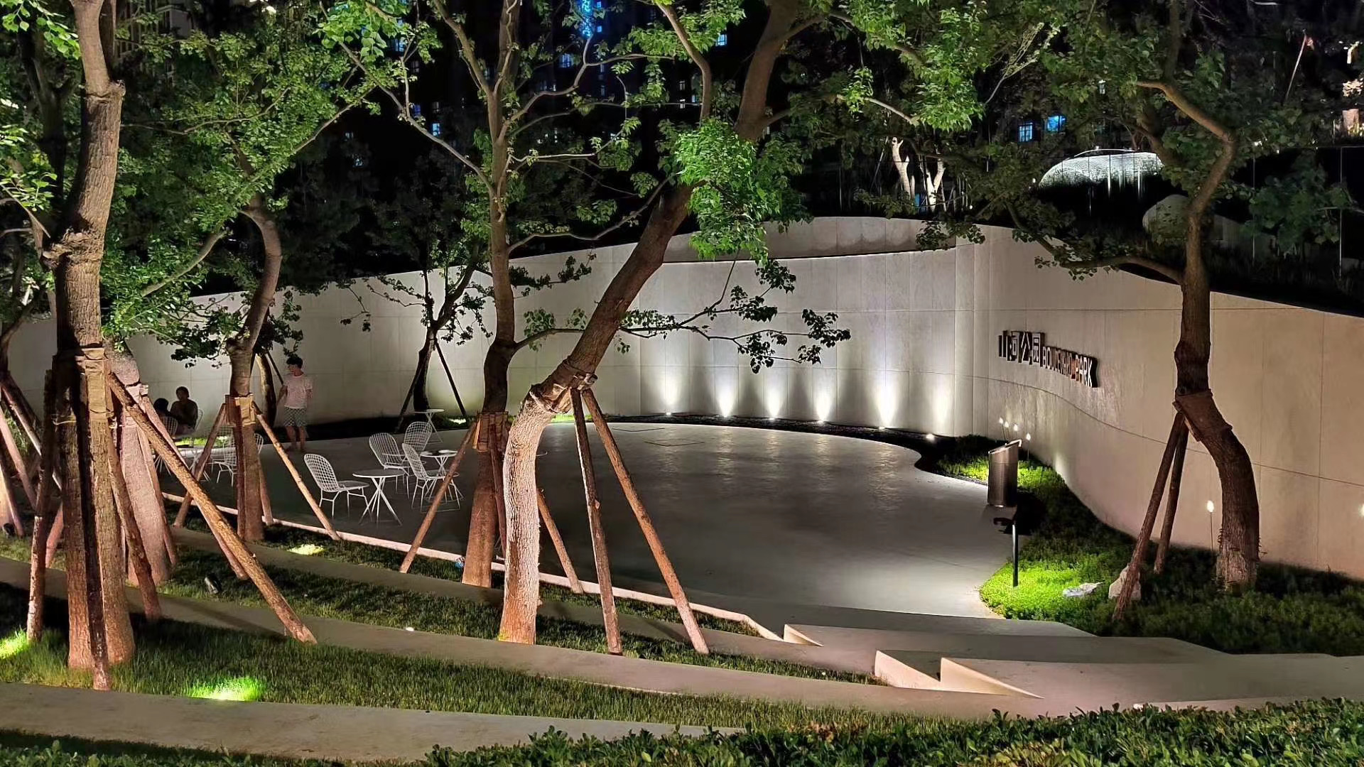 郑州万科城和万科溪望哪个值得买,郑州万科山河道是学区房吗