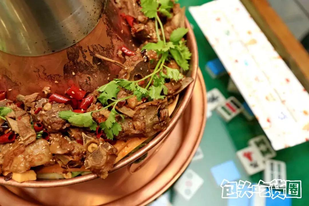 麻将馆里的火锅店,麻将馆的麻辣火锅