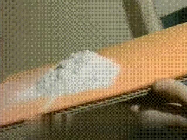 乒乓球是如何制造,乒乓球是由什么制作的