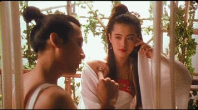 32年前王祖贤这部港片,“破尺度”出演,虽删减8分钟却依然经典