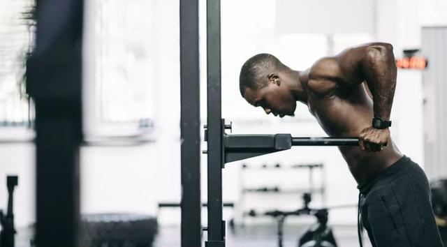 一朝被蛇咬后的心理如何治疗,一朝被蛇咬十年怕井绳是咋回事