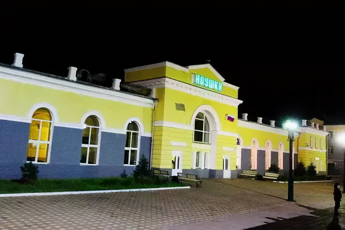 中华第一车:全程6天5夜,单程超6000元仍一票难求