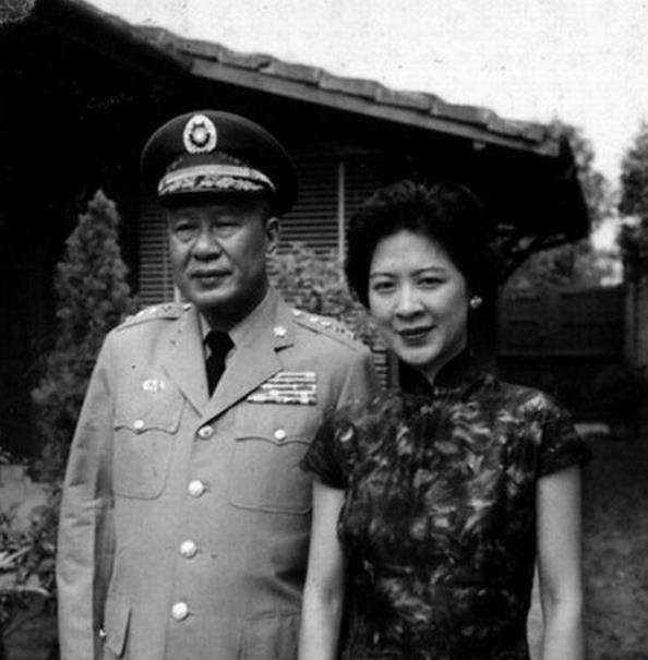 白崇禧老婆怎样处理小三,白崇禧和他老婆有几个儿女