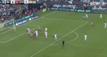 自信！日本18岁天才大放异彩，皇马高层将进一线队...