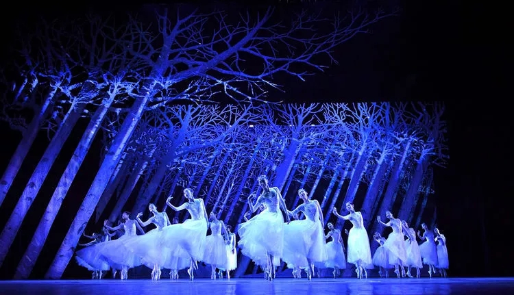 辽芭附中芭蕾舞在全国能排第一,辽芭附近芭蕾舞学校