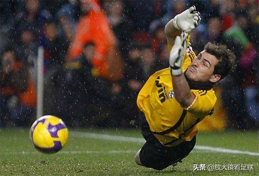 西媒评价卡西退役,黄健翔谈拉莫斯落选