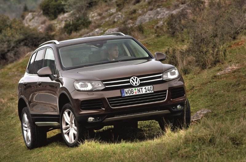 奔驰轿车四驱好还是两驱好,奔驰需要买四驱吗