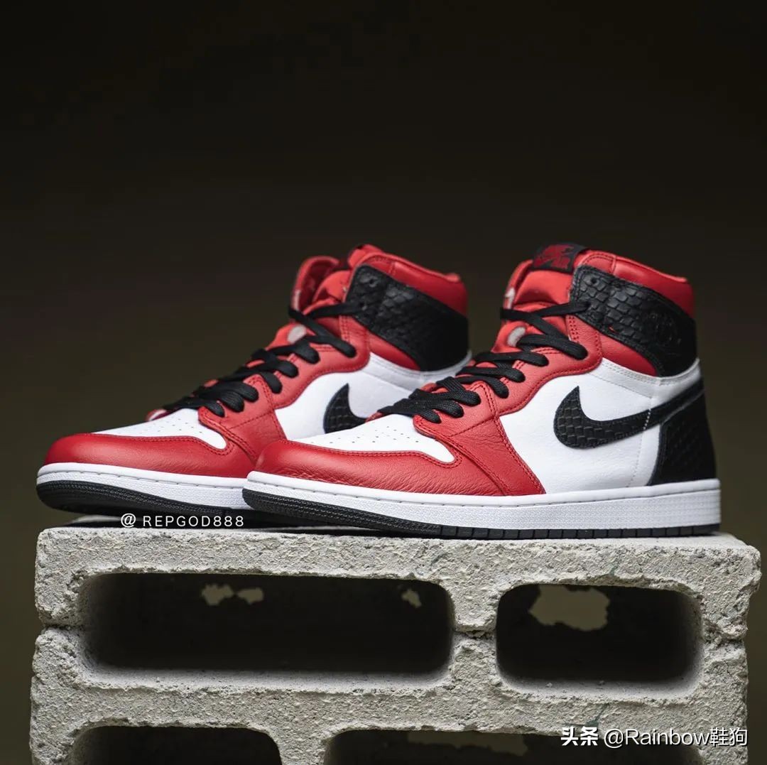 aj1芝加哥ow的鞋标真的容易断吗,aj1蛇纹芝加哥女款和男款包边