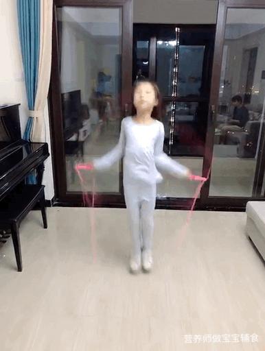 医学生教你如何一个月长高10厘米,女儿长高妈妈谈长高秘诀