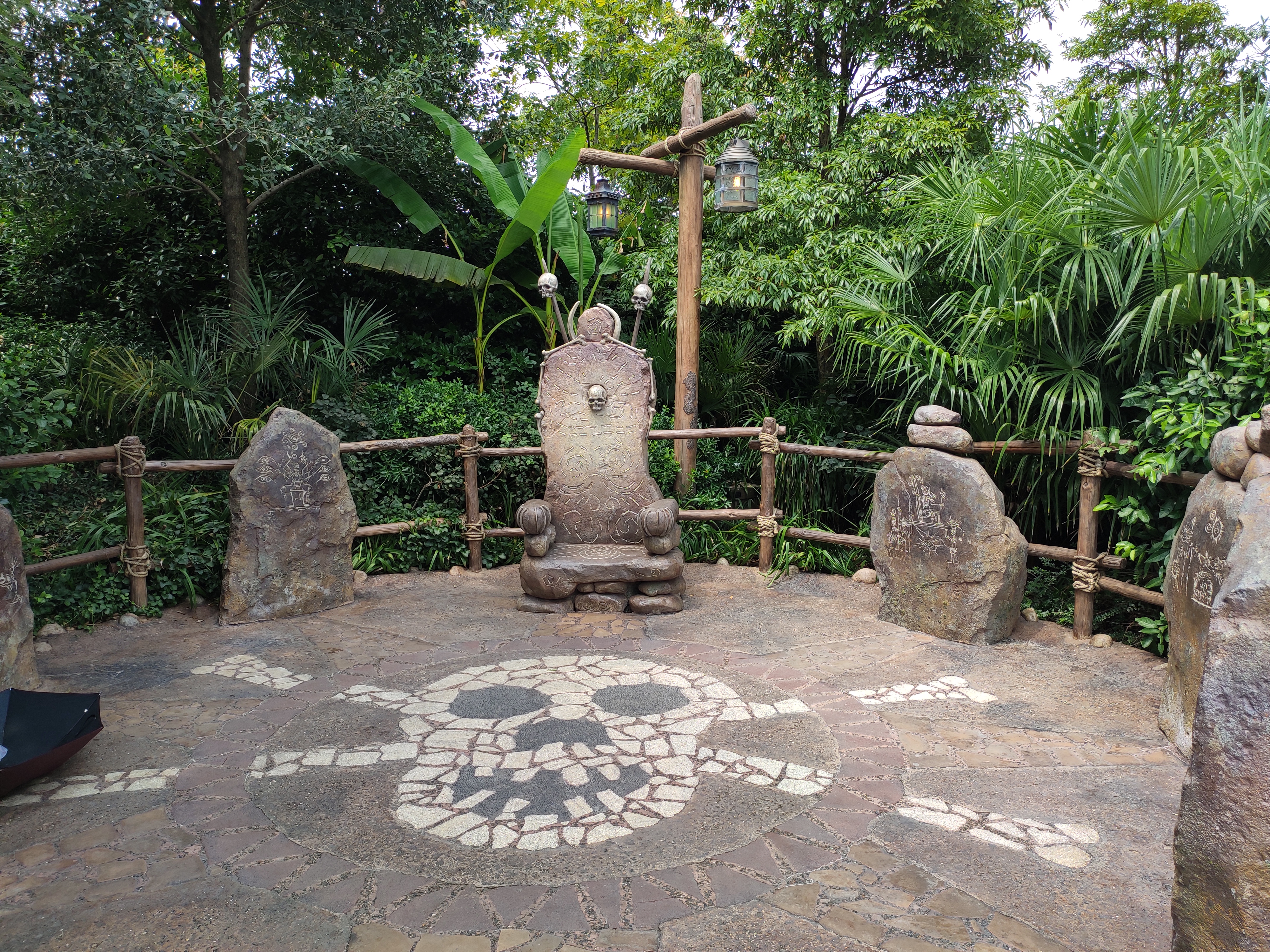 上海迪士尼一大一小旅游攻略,上海迪士尼吃住攻略讲解