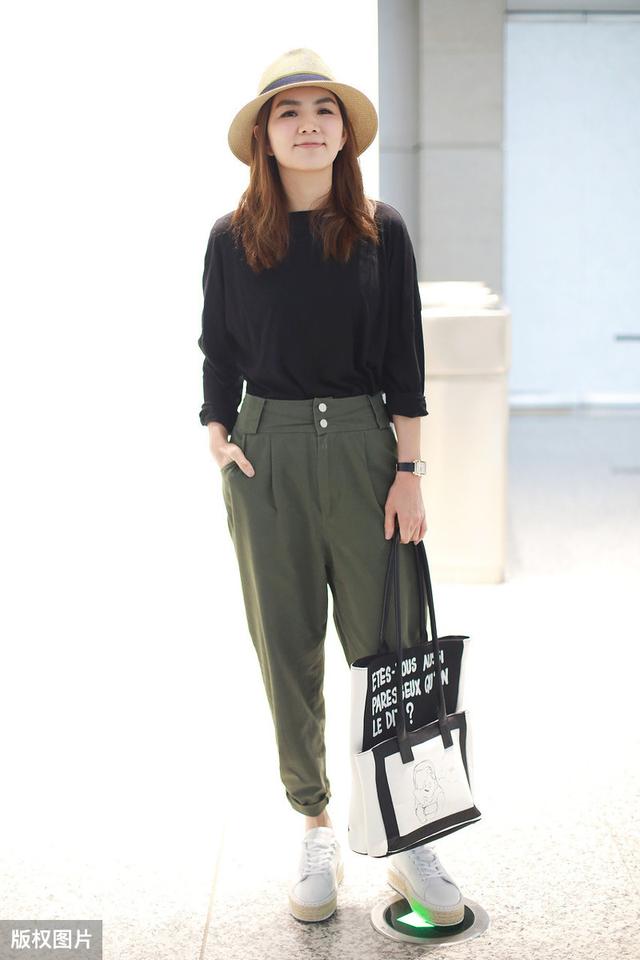 陈嘉桦同款牛仔裤,陈嘉桦私服穿搭低调不张扬