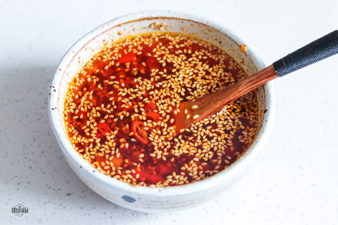 万能的凉拌调料汁，牢记黄金比例“10个1”，夏日拌凉菜不求人