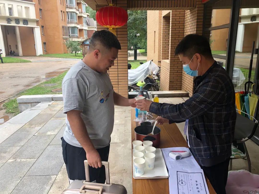 绿岛“背影”|这些瞬间,因为有你而更温暖难忘!