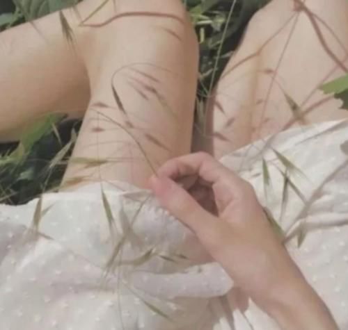 学生*党**瘦腿太难?4个动作让你“坐着瘦”,小仙女都已瘦成闪电了