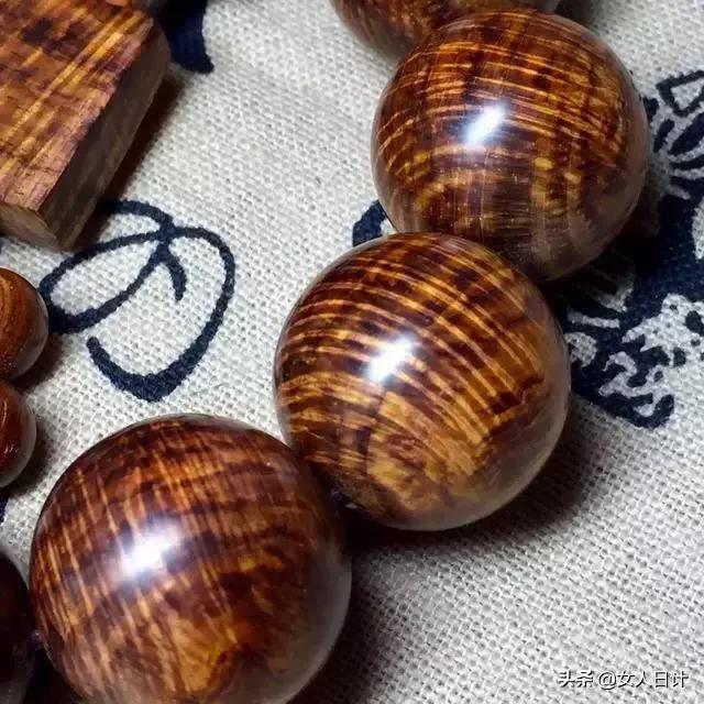 极品海南黄花梨高清大图,有钱也买不到的古董