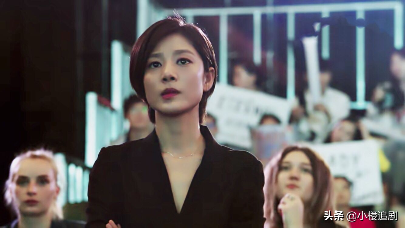 李现杨紫壁咚在哪一集,杨紫李现爱奇艺直播空降壁咚