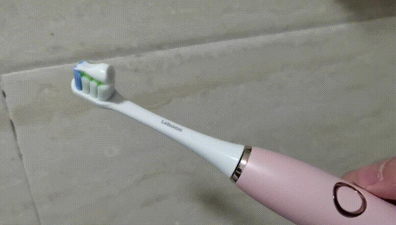 这款电动牙刷帮你省时省力,智能牙膏牙刷