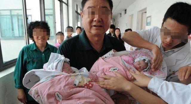 双胞胎被查出“同母不同父”,亲子鉴定师:这概率比中彩票还低