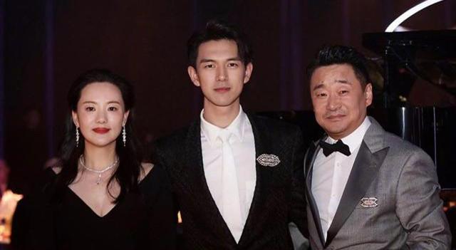 李现视频帅气变装,李现照片胡子