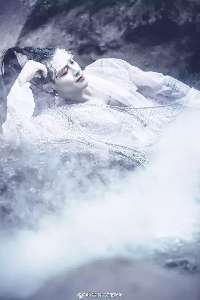 90后女孩拍稀有动物,90后女孩拍视频200万