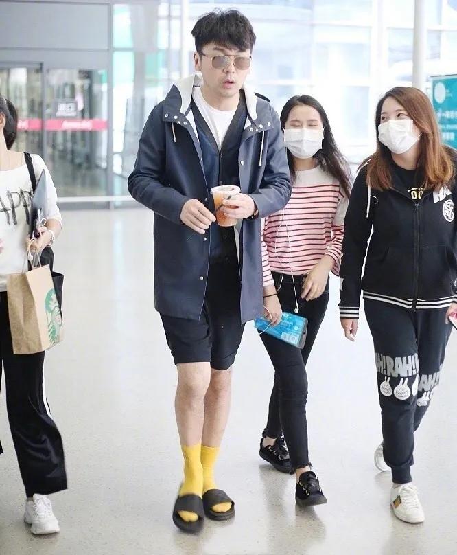 什么凉鞋好穿又百搭,今年最流行凉鞋时尚百搭