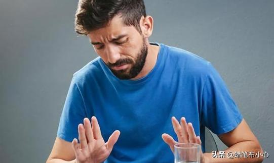 过度“用手”解决的男人,身体就会收到这些恶果,再不停手就惨了