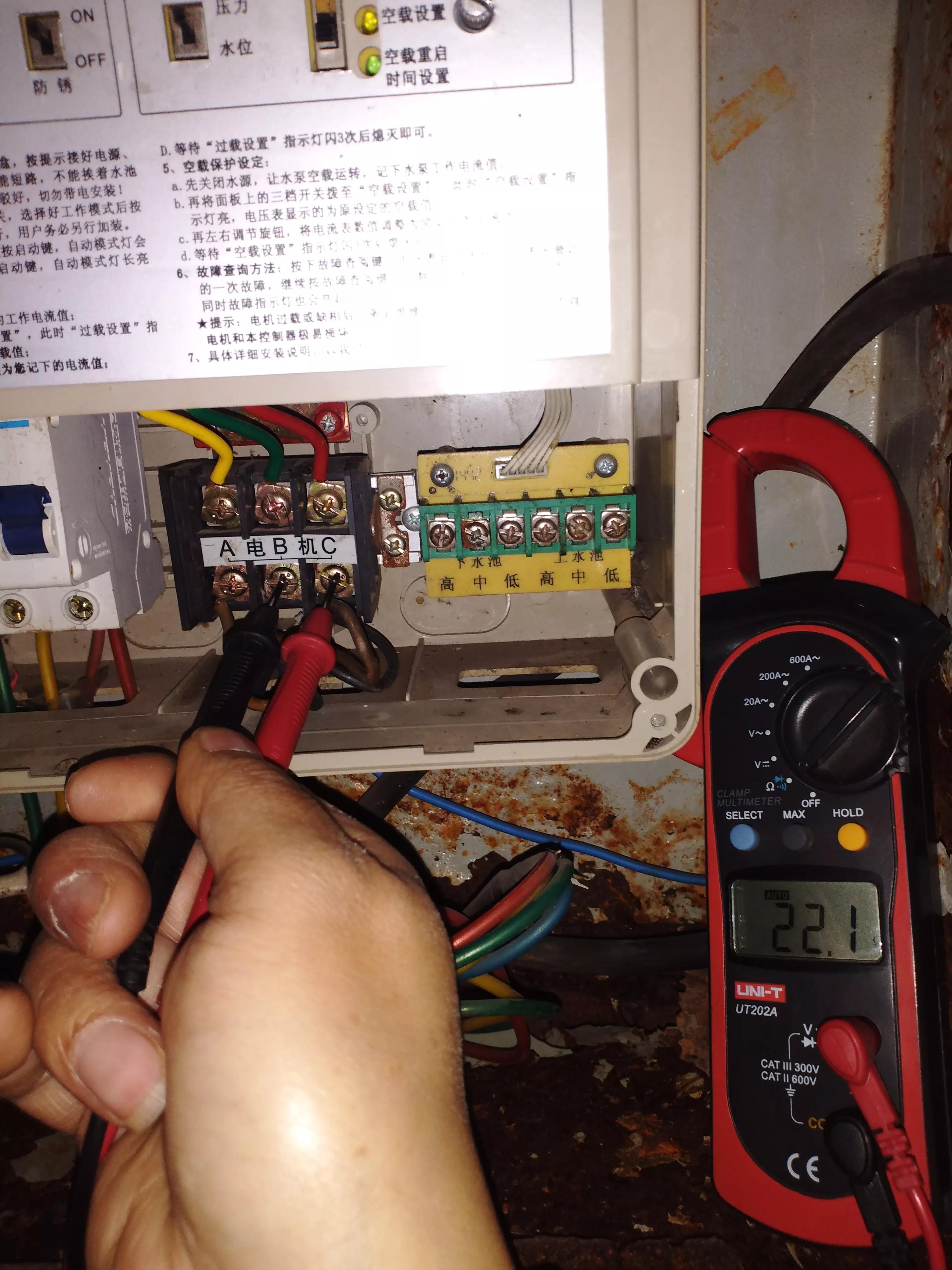 水泵自动上水器缺水保护,泵宝水泵智能控制器一直显示满水