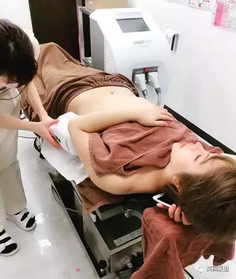 日本男子花费200万整容变成狗,日本整容小哥