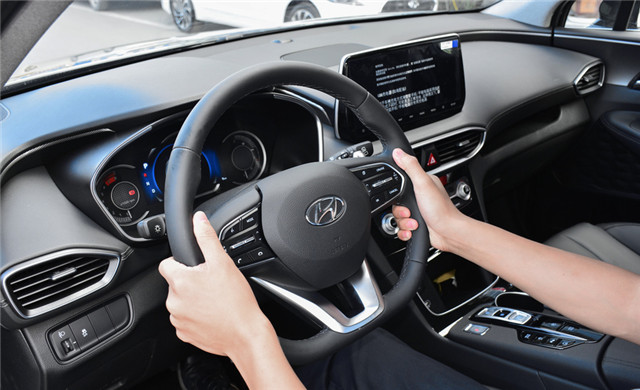 2020现代胜达6座版用车体会,胜达2017款2.0t自动两驱智能型7座