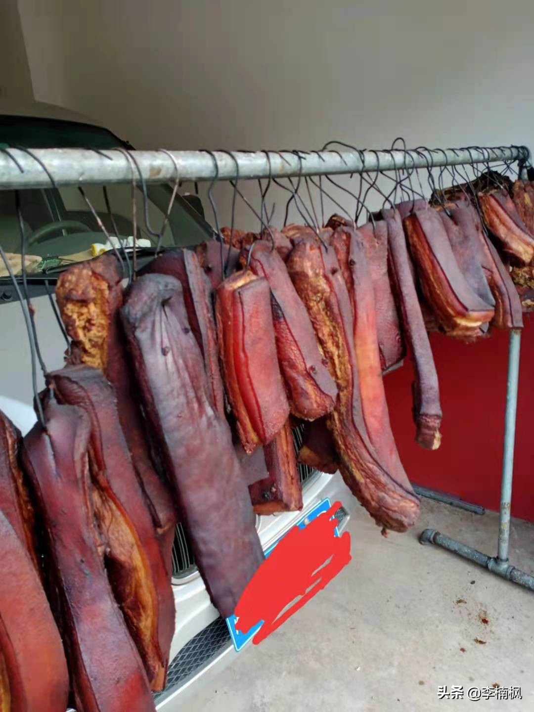 安化发展经济的要素单一,但安化擂茶、柴火腊肉可以做成特色产业