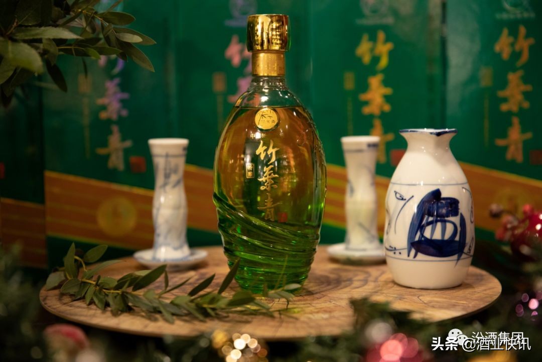中国汾酒城灯光秀,汾酒20年展示