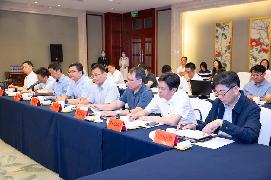 全力打造外商投资最满意城市！杜小刚主持召开全市重点外商投资企业座谈会