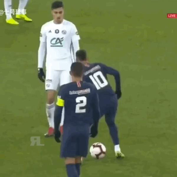 最简单高效的彩虹过人动作,98年世界杯上的布兰科蛙跳