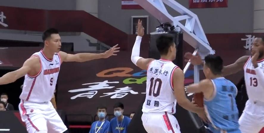 阿联高效17分6篮板,阿联总决赛24分