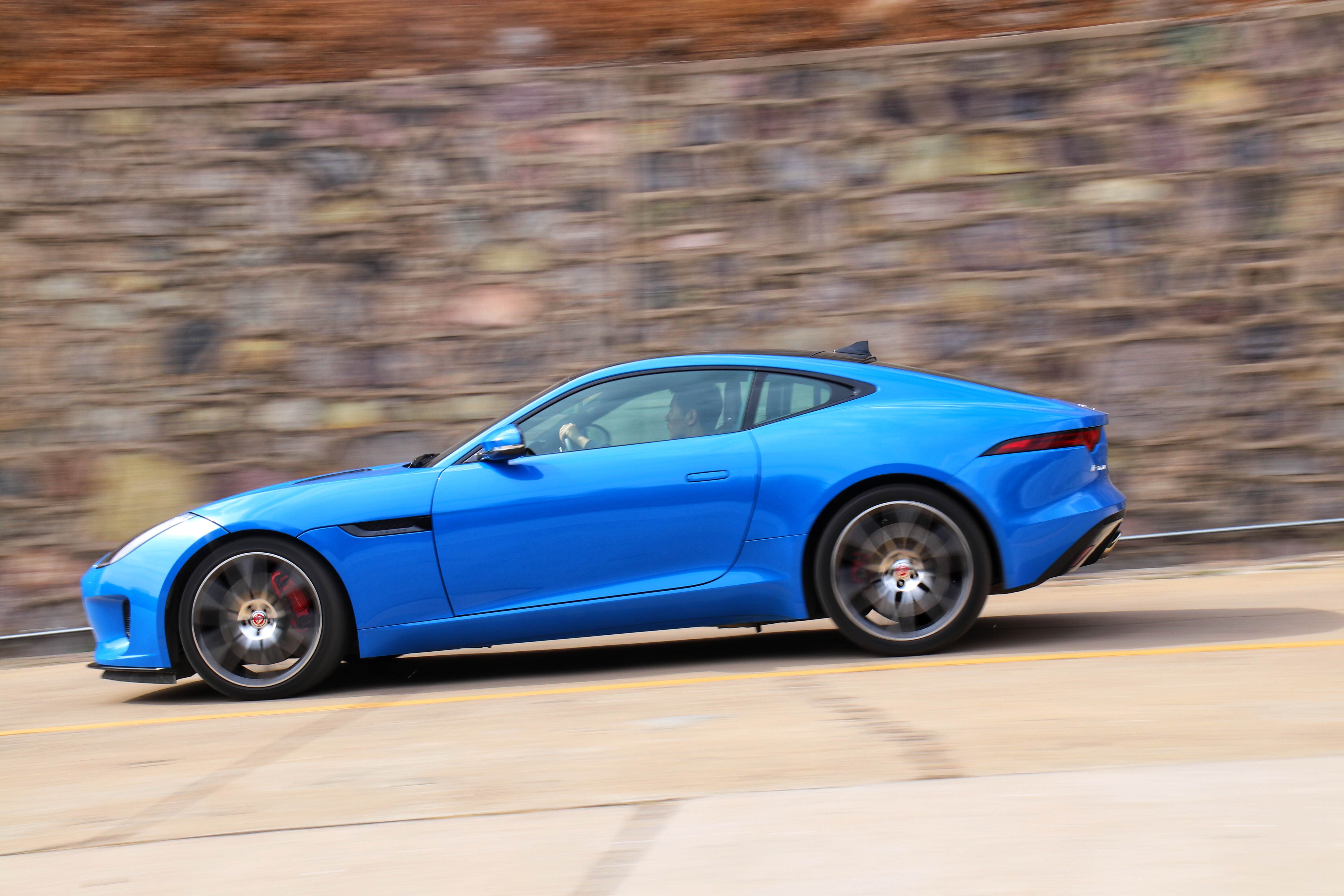 与“赫本”独享二人世界，焦点测试F-TYPE2.0T