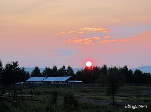 山野人家对联下联,上联故乡千里外诚邀大家对下联