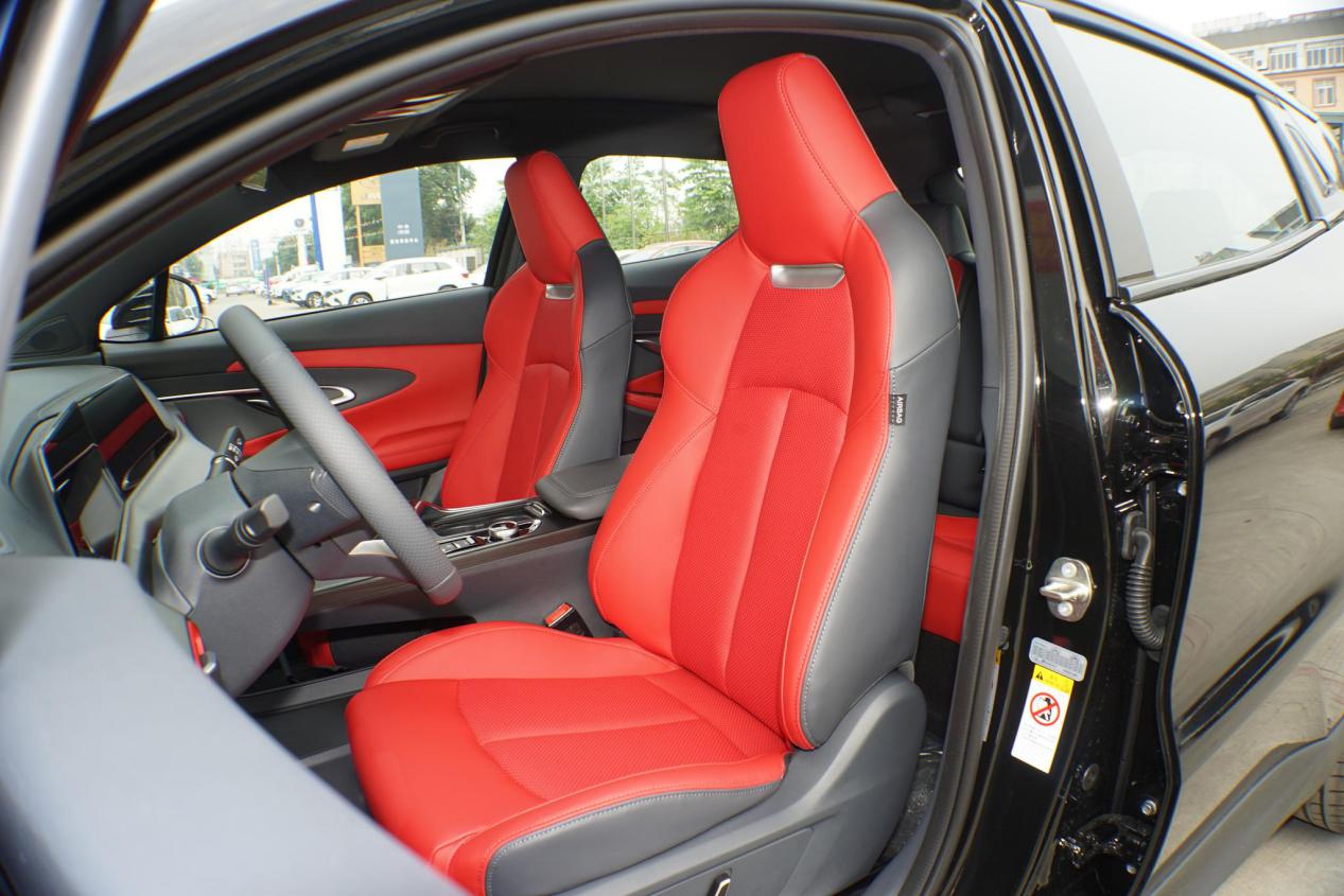 手握预算10万这四款车更合算,手握6万不知道买啥车