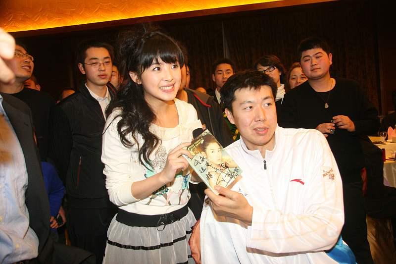 超女张含韵被点评,张含韵超女曾经有多火