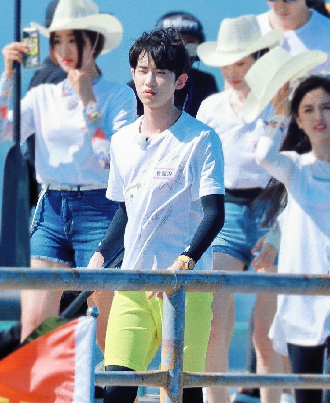 阿云嘎吴宣仪李汶翰老百姓,李汶翰黄新淳阿云嘎