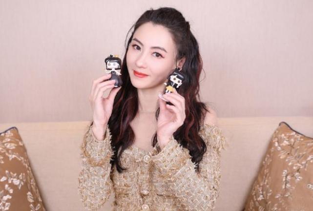 最惨的星女郎,最惨的星女郎完整视频