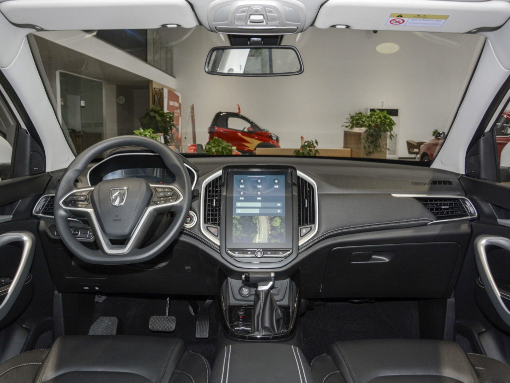 10万落地的suv哪一款好和省油,10万内动力好又省油的哪款suv最好