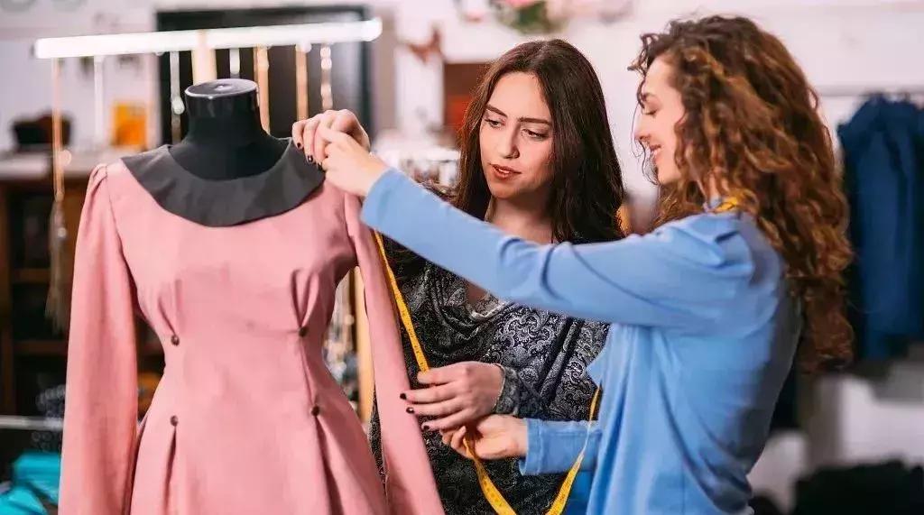 开服装店的销售技巧和经验,新手开服装店如何与客户交流