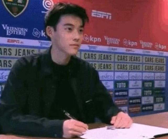 李嗣镕撞脸陈冠希,李嗣镕陈冠希