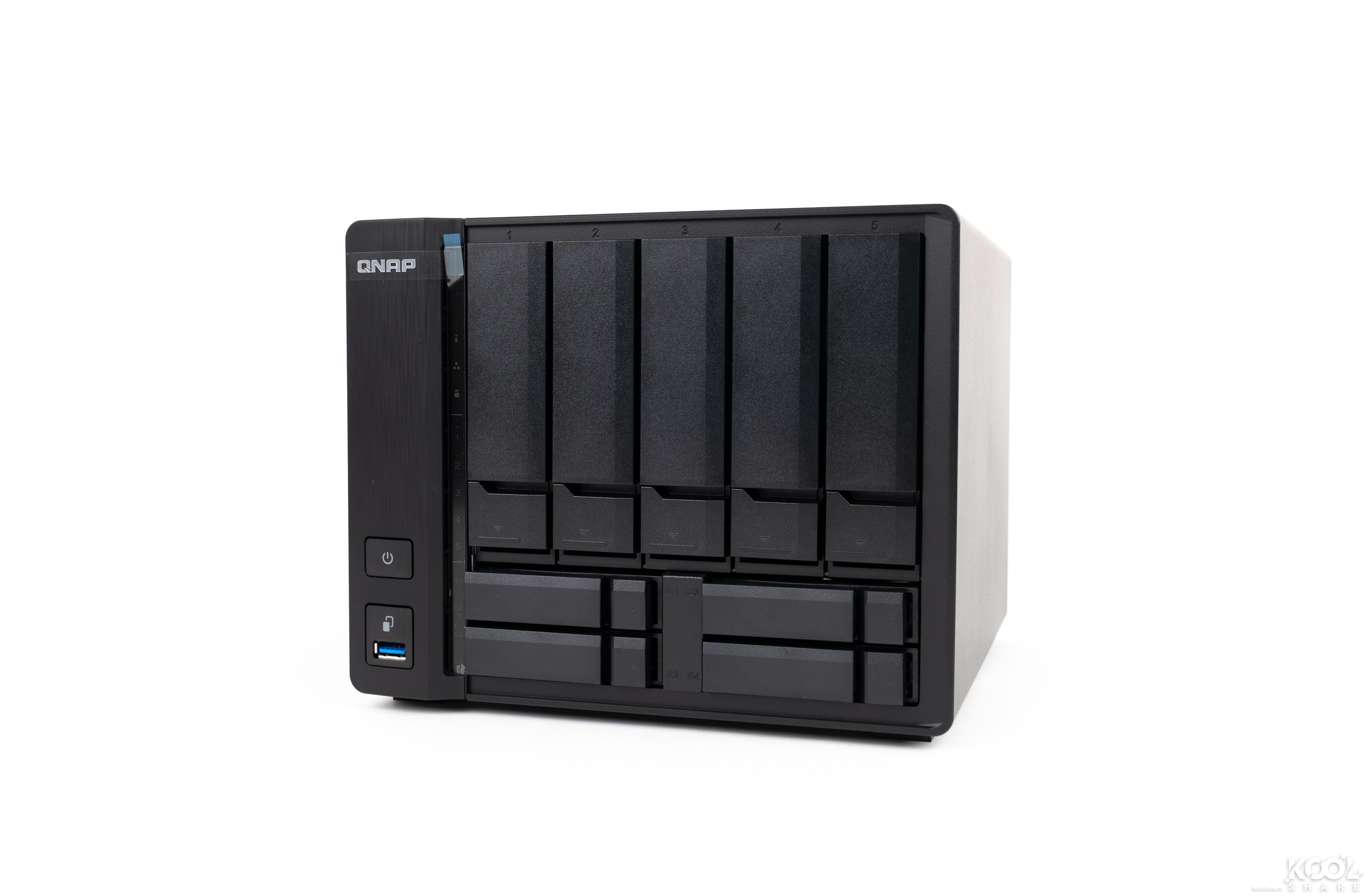 经济型9盘位NAS，QNAPTVS-951N开箱拆解评测