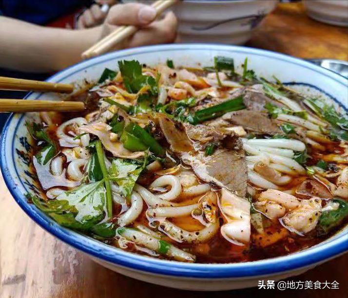 重庆南坪排队的羊肉粉,重庆排队羊肉粉