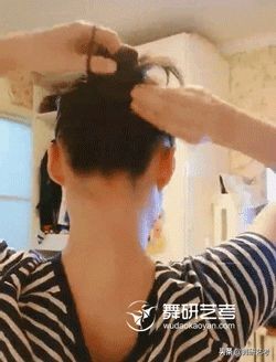 舞蹈头发怎么盘头视频,舞蹈生怎么盘头